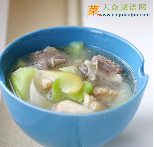  猴头菇排骨汤  