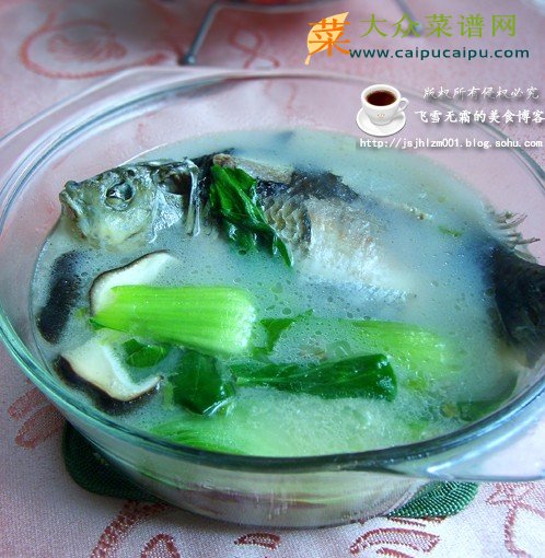鲫鱼青菜汤.