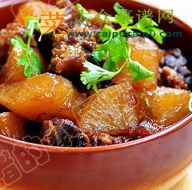 萝卜焖牛腩