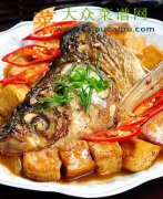 红烧鱼头豆腐