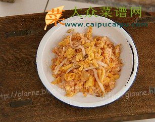 辣白菜豆芽炒饭