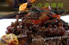 蕨菜炒腊肉