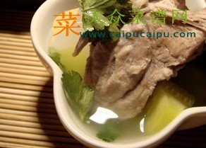 奶酪西葫芦腔骨汤