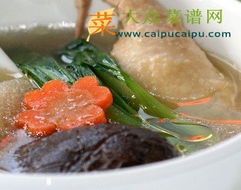 椎茸竹荪煲鸡汤