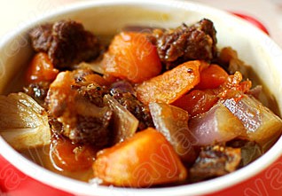 家常红焖羊肉