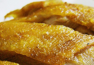 脆皮香酥鸭腿