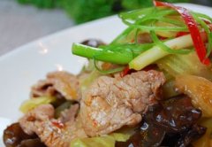 鱼香青笋肉片