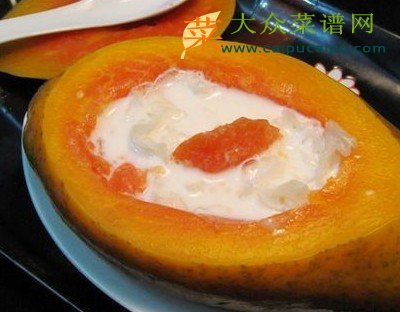 冰糖银耳牛奶炖牛瓜