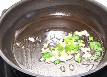 清炒山药木耳
